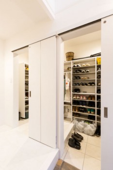 玄関のリフォーム事例008